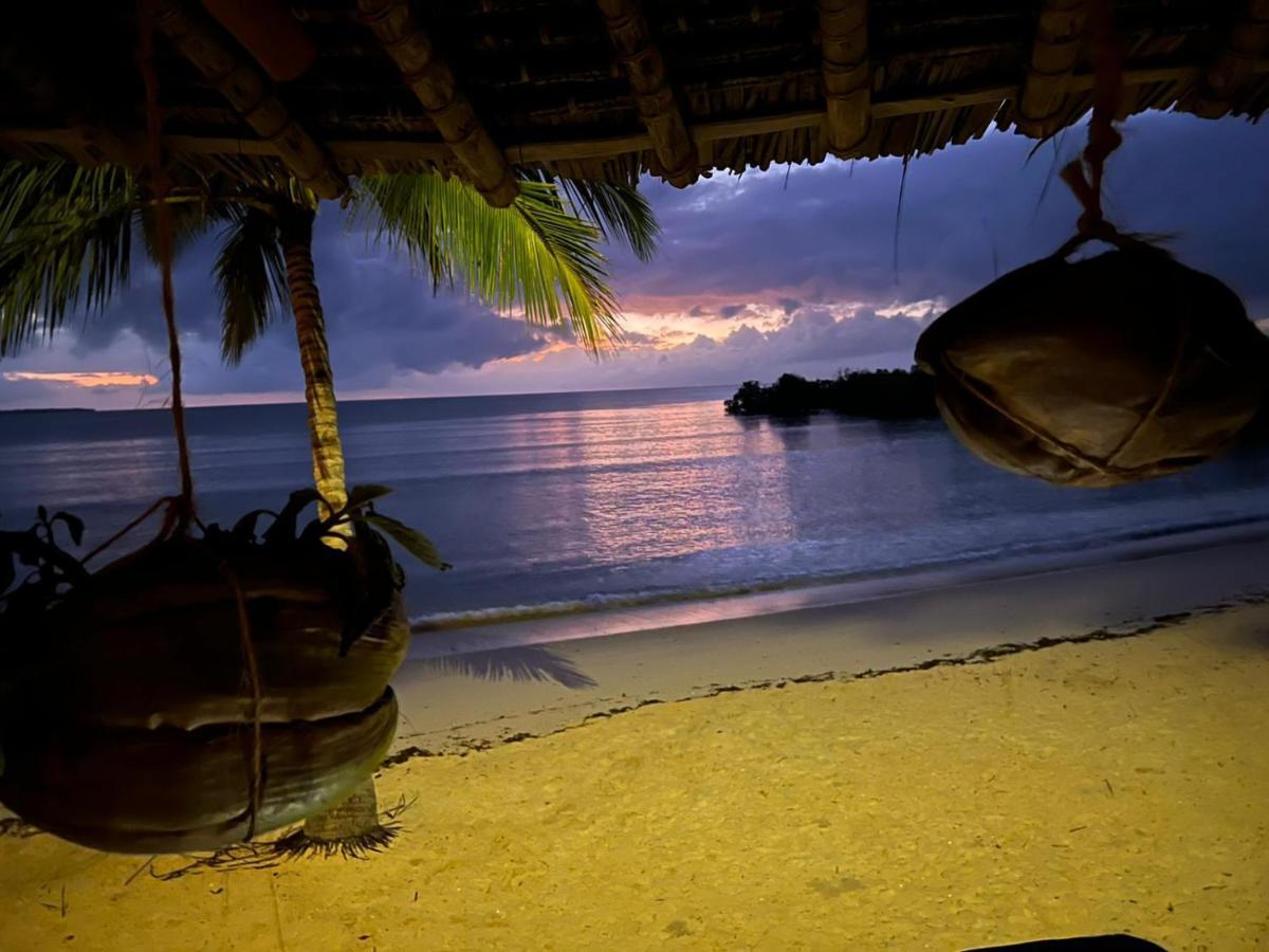 Mwazaro Beach Lodge Shimoni エクステリア 写真