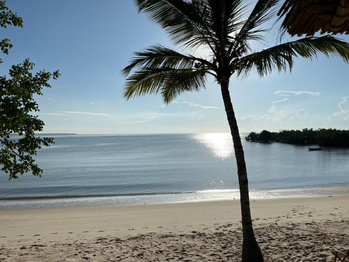 Mwazaro Beach Lodge Shimoni エクステリア 写真